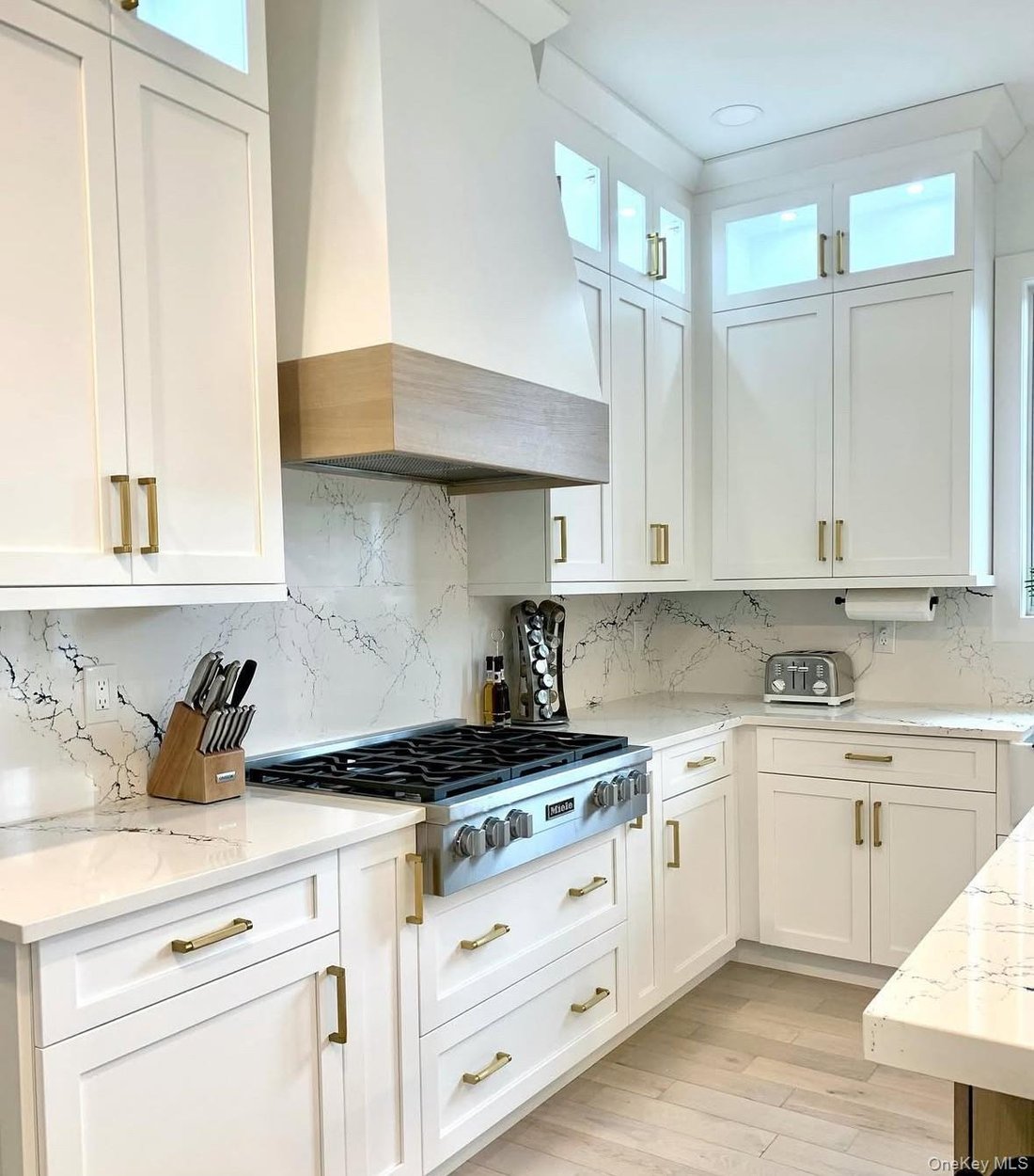 House in Syosset, New York, United States 4 - 16417939