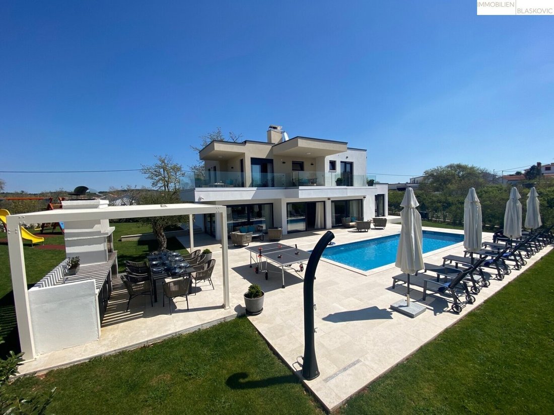 Villa in Višnjan, Istria County, Croatia 5 - 16425088