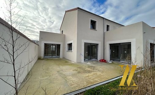 Cernay-lès-Reims, Grande Est, Francia 1