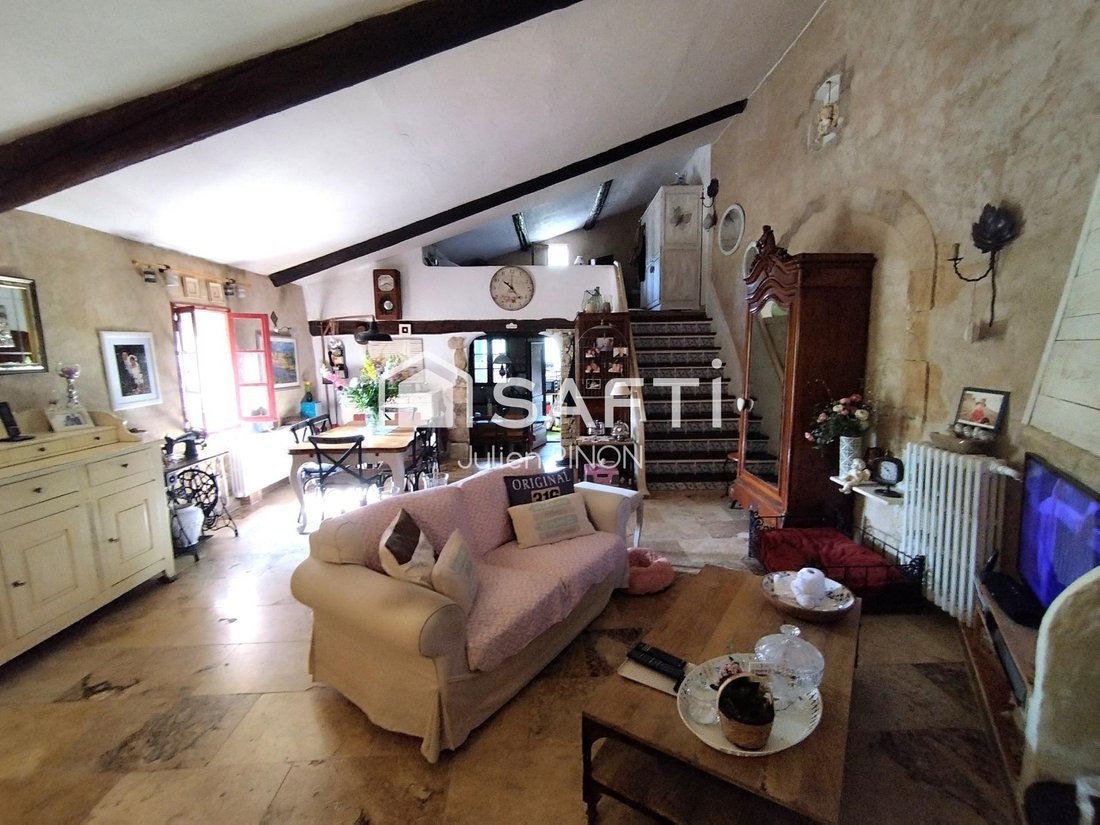 House in Ménerbes, Provence-Alpes-Côte d'Azur, France 5 - 16455823