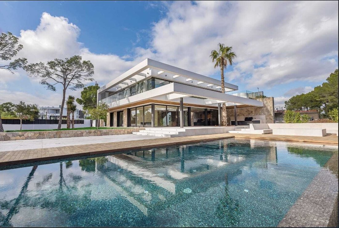 Villa in Rotes Velles, Calvia, Balearic Islands 1 - 15539557
