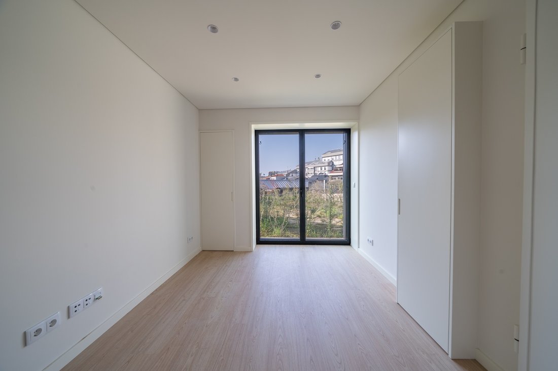 Apartment in Cedofeita, Santo Ildefonso, Se, Miragaia, Sao Nicolau e Vitoria, Porto District, Portugal 3 - 16417255