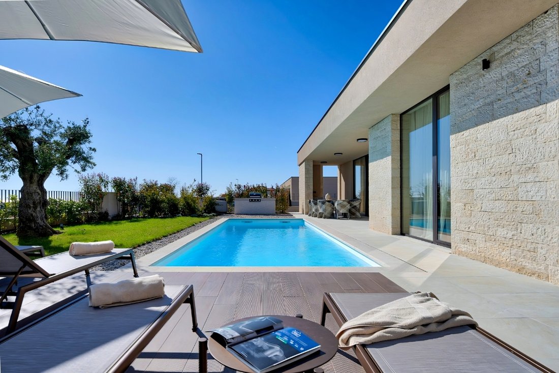 Villa in Porec, Istria County, Croatia 4 - 16458820