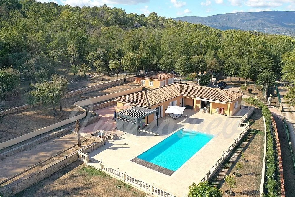 Villa in Fayence, Provence-Alpes-Côte d'Azur, France 1 - 16451276