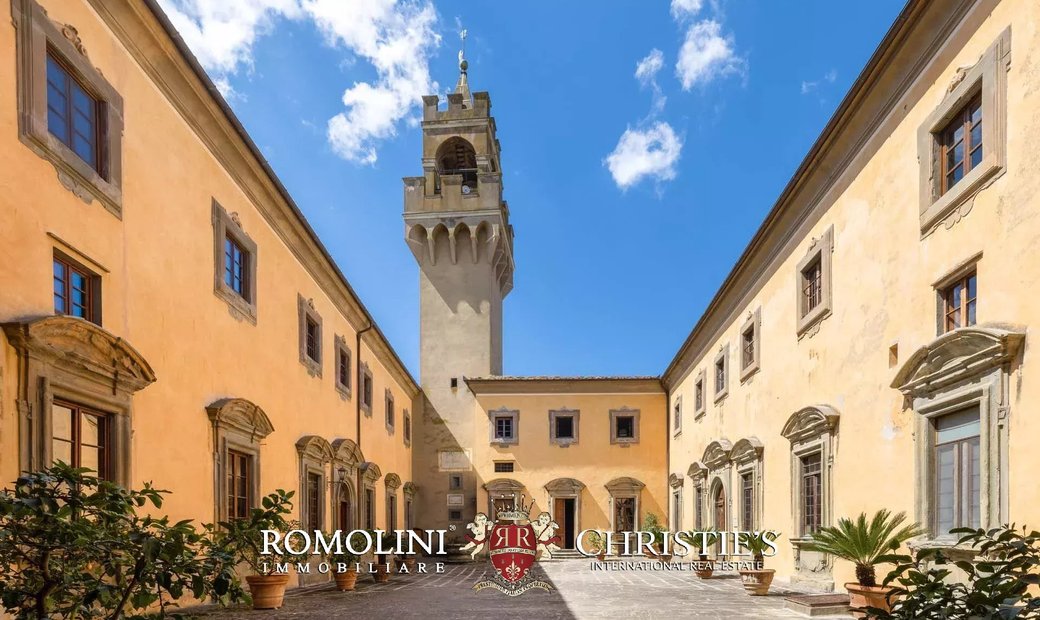 Castle for Sale in Montespertoli, Tuscany, Italy