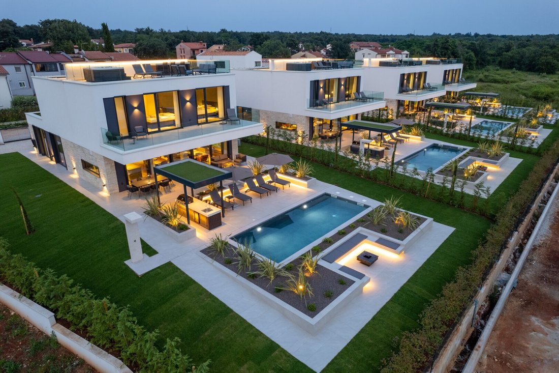 Villa in Buzinija, Istria County, Croatia 1 - 16432678