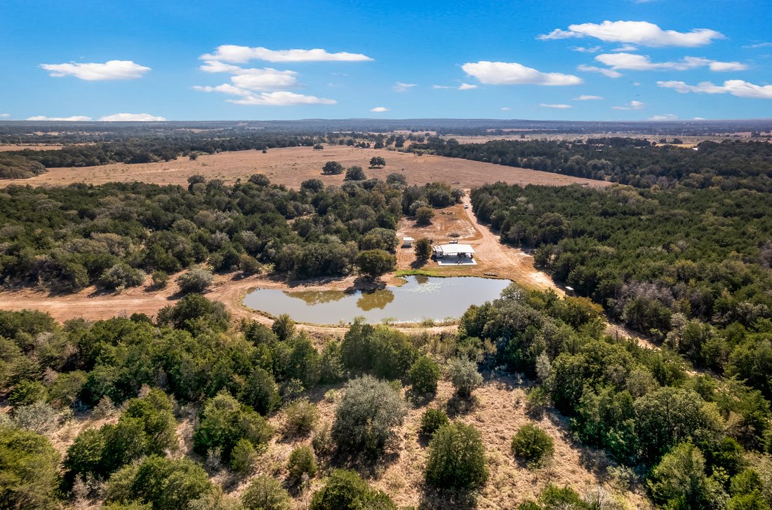 Farm Ranch in Smithville, Texas, United States 2 - 16420767