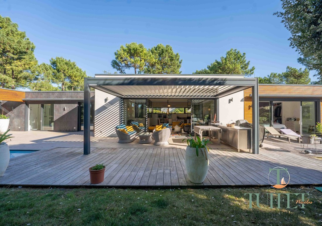 Villa in Les Mathes, Nouvelle-Aquitaine, France 4 - 16420255