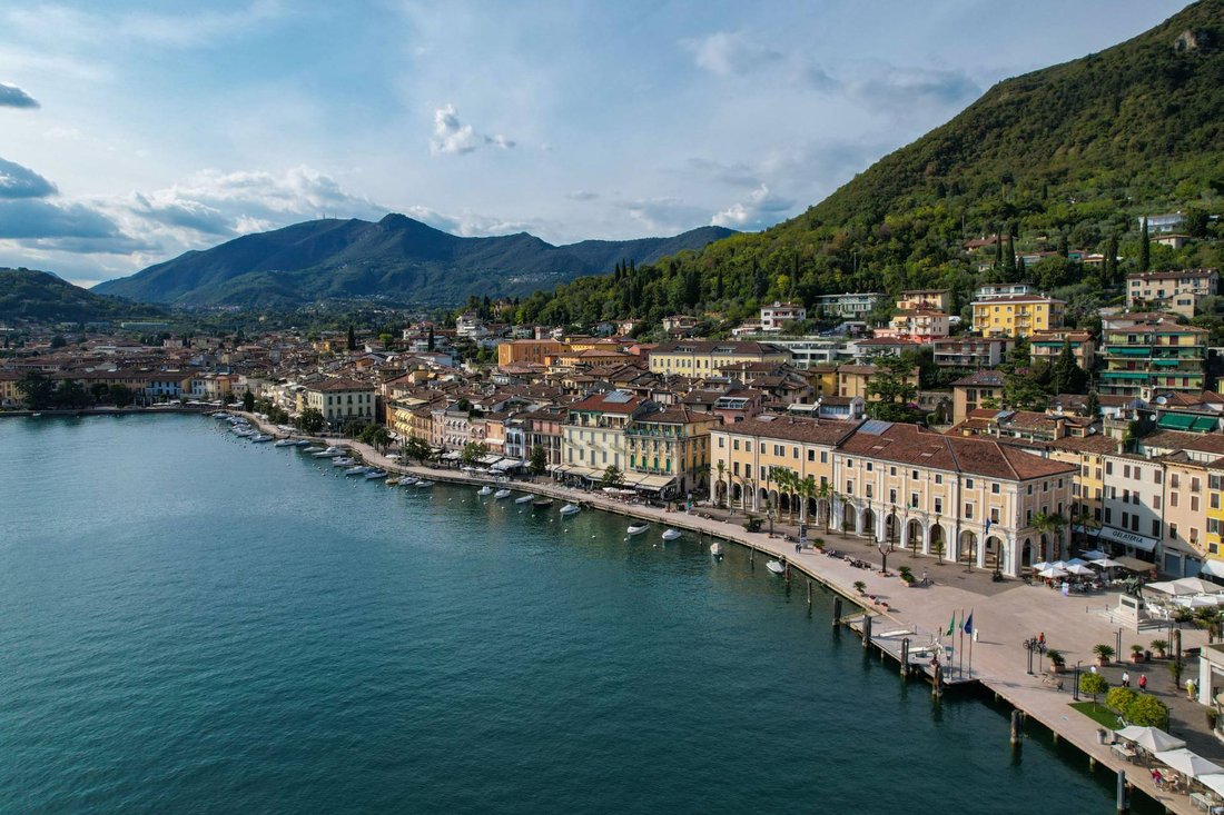 Apartment in Salo, Lombardy, Italy 2 - 16457221
