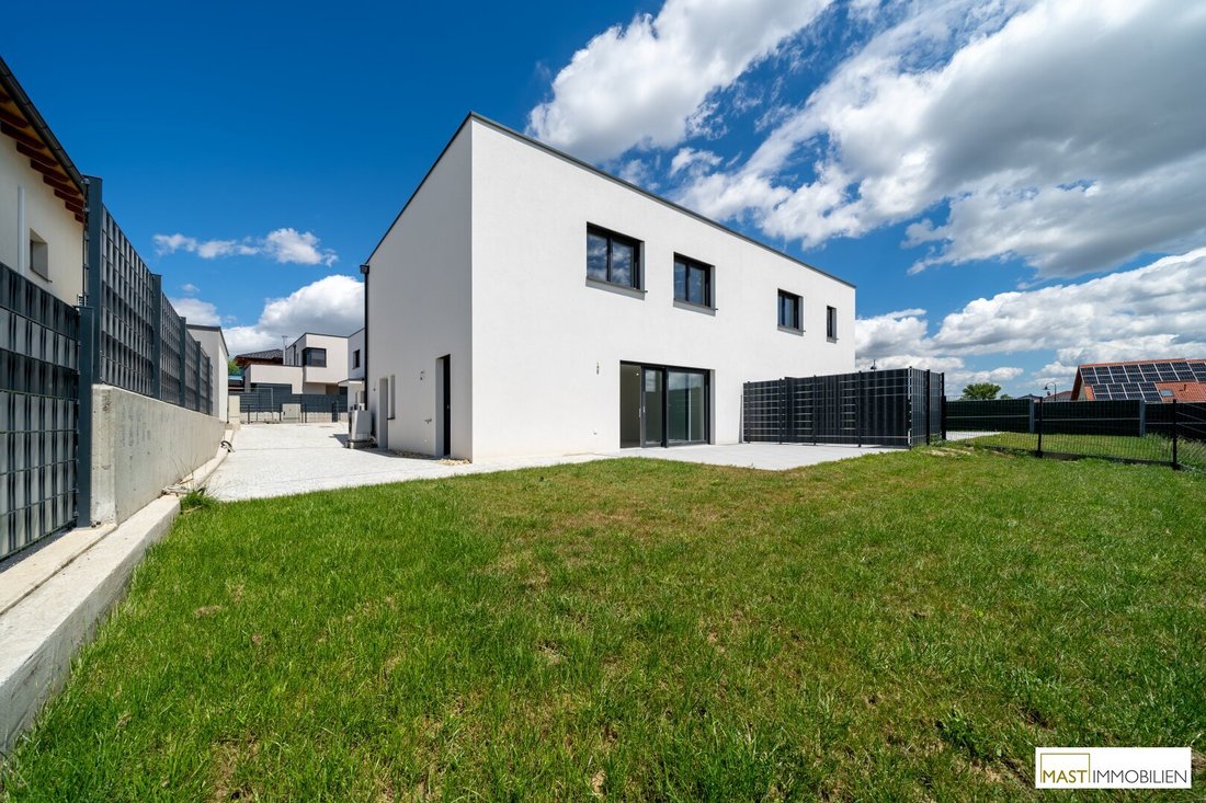 House in Wolkersdorf, Lower Austria, Austria 1 - 16446403