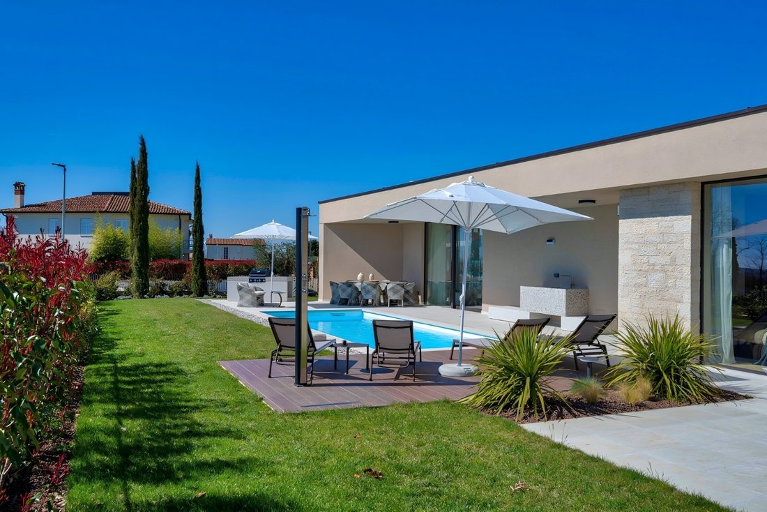 Villa in Porec, Istria County, Croatia 1 - 16458811