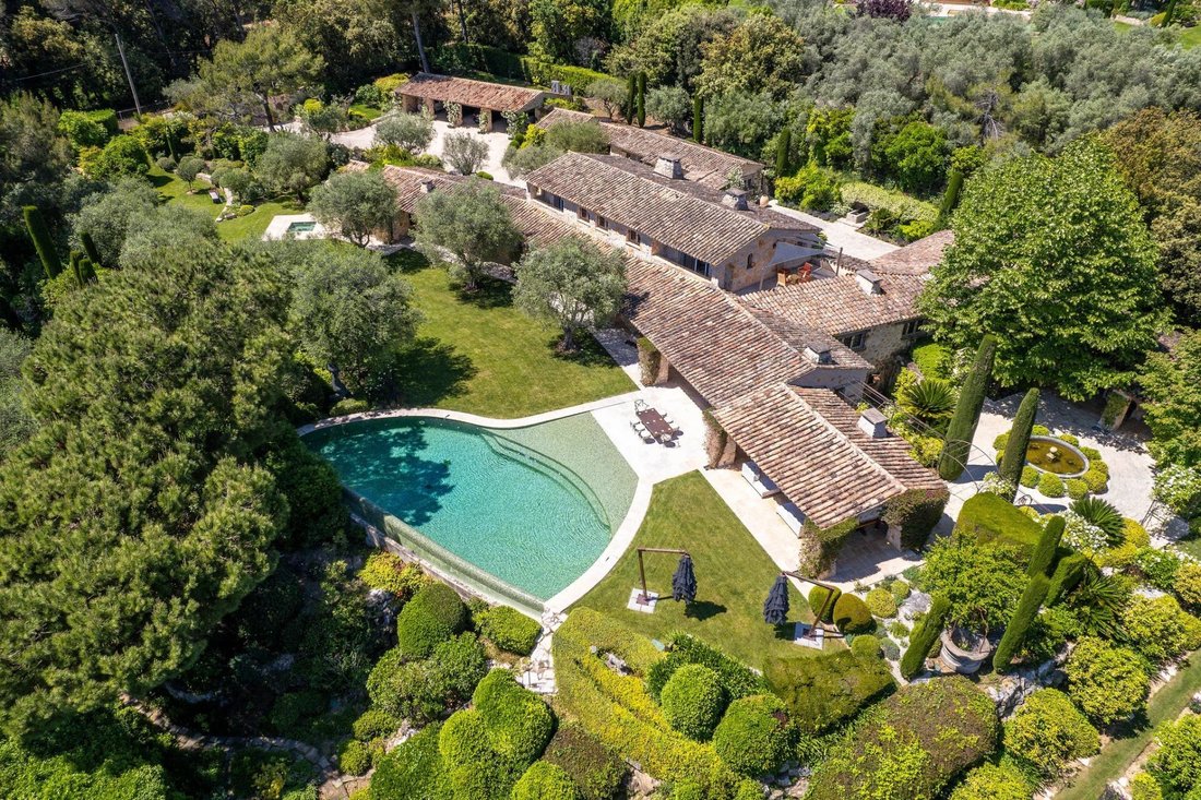 Villa in Quartiers Est les Salettes-Les Campons, La Colle-sur-Loup, France 1 - 16415261