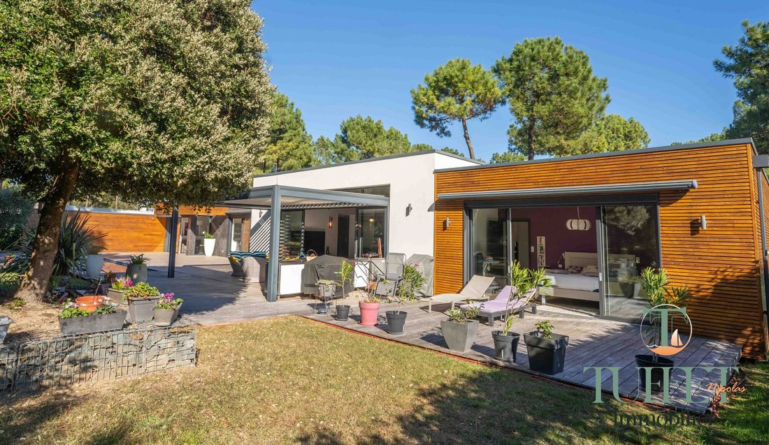 Villa in Les Mathes, Nouvelle-Aquitaine, France 2 - 16420255