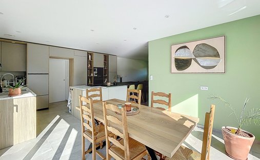 Castle for Sale in Villefranche-sur-Saone, Auvergne-Rhône-Alpes, France