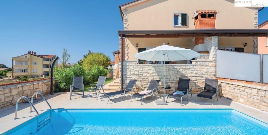 House in Umag, Istria County, Croatia 2 - 16427904