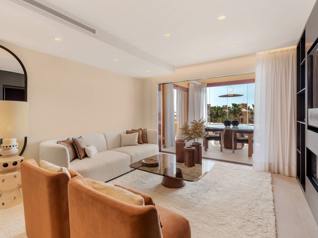 Appartamento a Estepona, Andalusia, Spagna 4 - 16417356