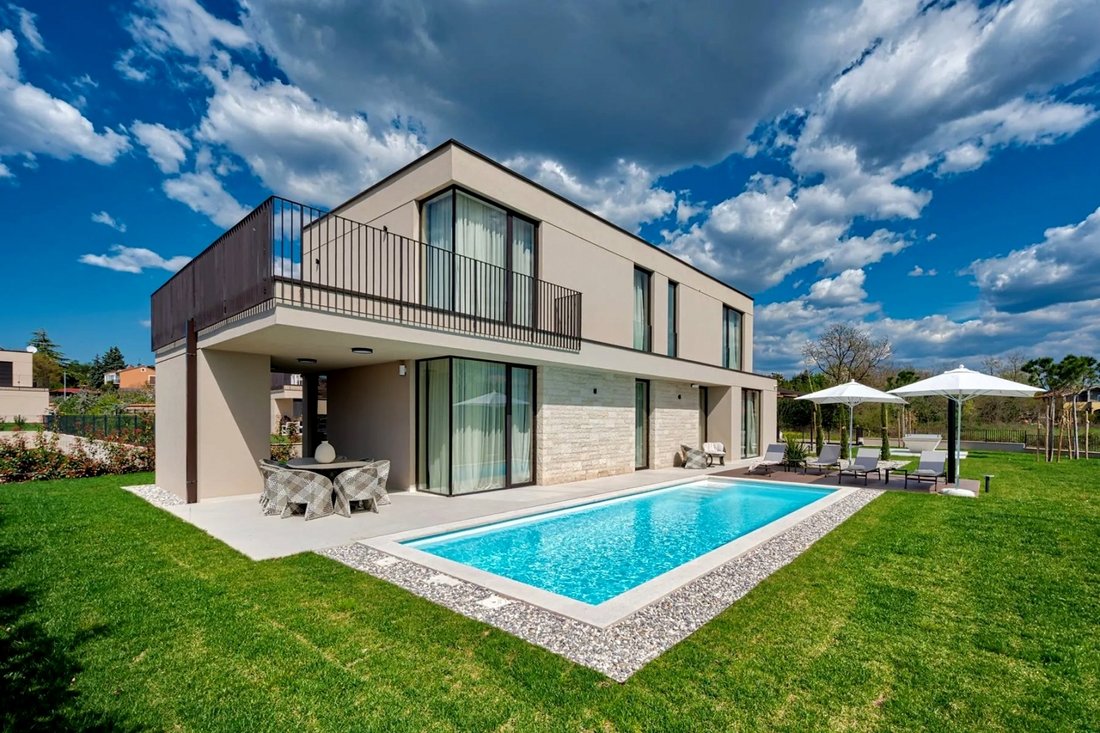 Villa in Porec, Istria County, Croatia 2 - 16458818