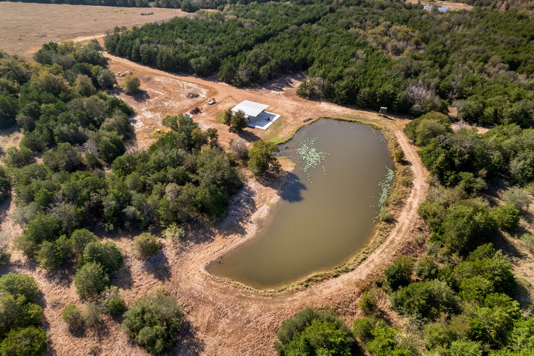 Farm Ranch in Smithville, Texas, United States 3 - 16420767