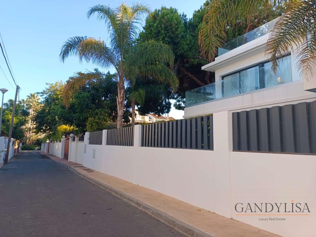 Villa in Golden Mile, Andalusia, Spain 3 - 16417093