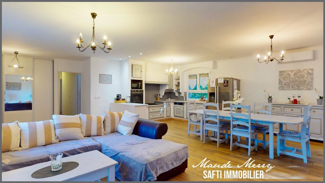 House in Sainte-Anastasie-sur-Issole, Provence-Alpes-Côte d'Azur, France 3 - 16455808