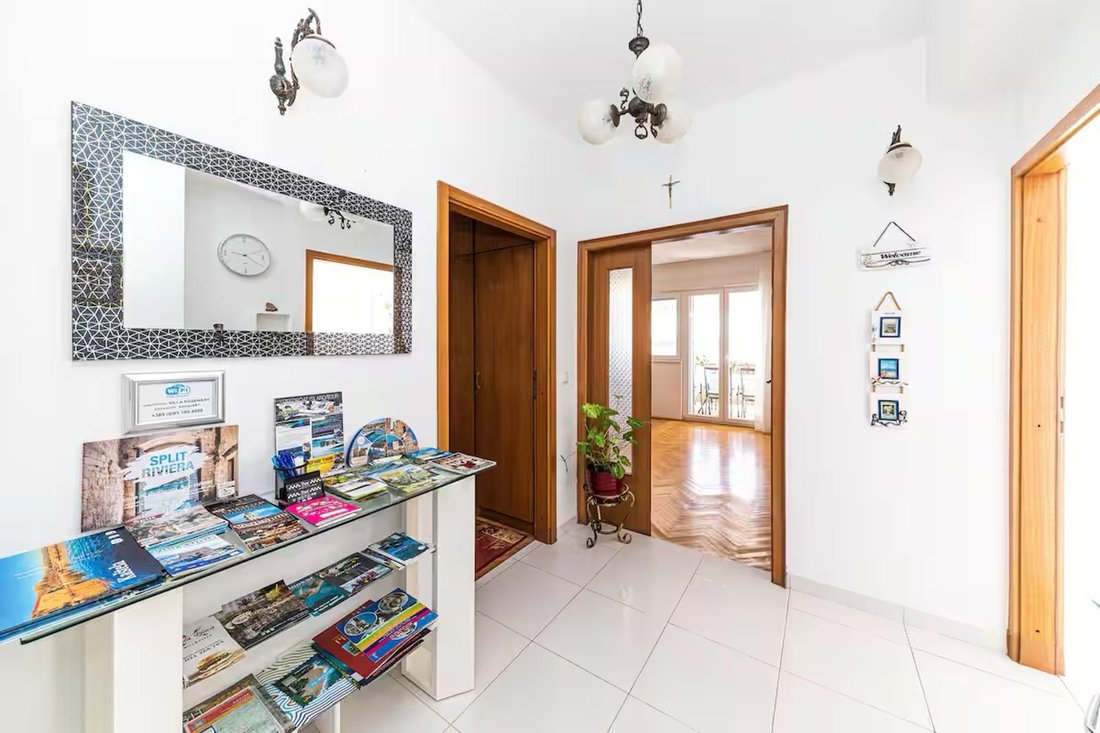 Villa in Kastel Sucurac, Split-Dalmatia County, Croatia 5 - 16417722