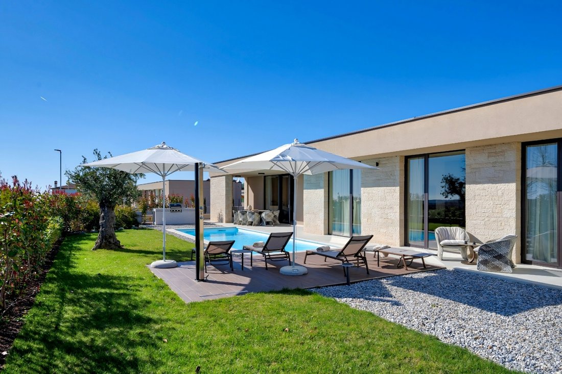 Villa in Porec, Istria County, Croatia 3 - 16458820