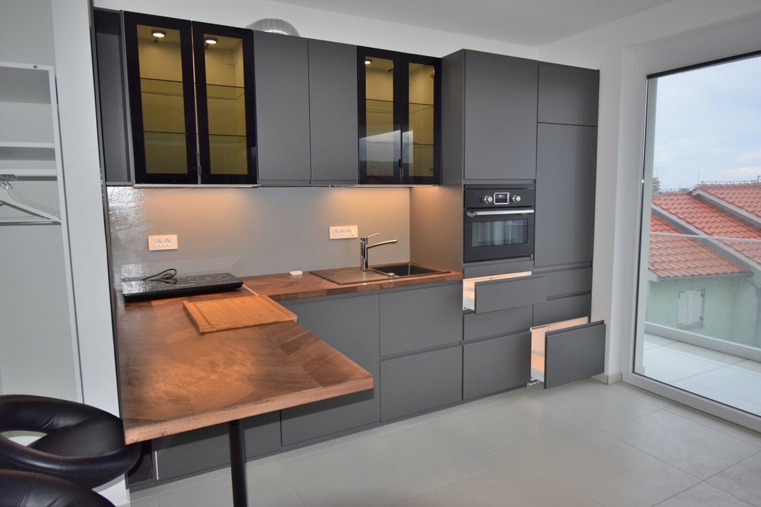 Apartment in Vrh, Primorje-Gorski Kotar County, Croatia 1 - 16427608