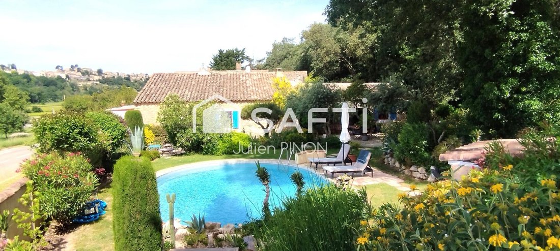 House in Ménerbes, Provence-Alpes-Côte d'Azur, France 1 - 16455823