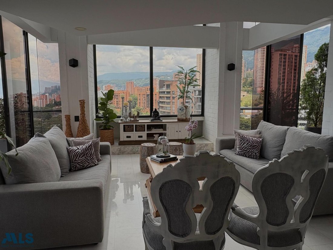 Apartment in Medellín, Antioquia, Colombia 4 - 16415938