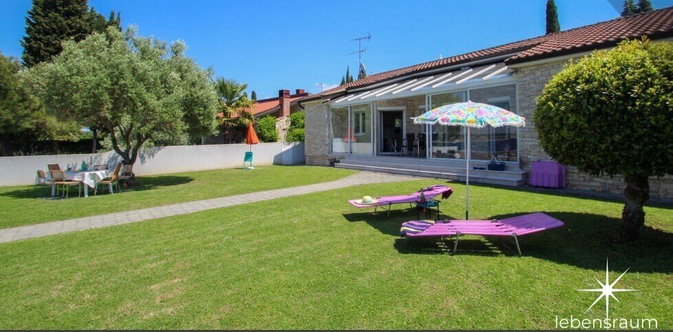 Bungalow in Buzinija, Istria County, Croatia 4 - 16429223