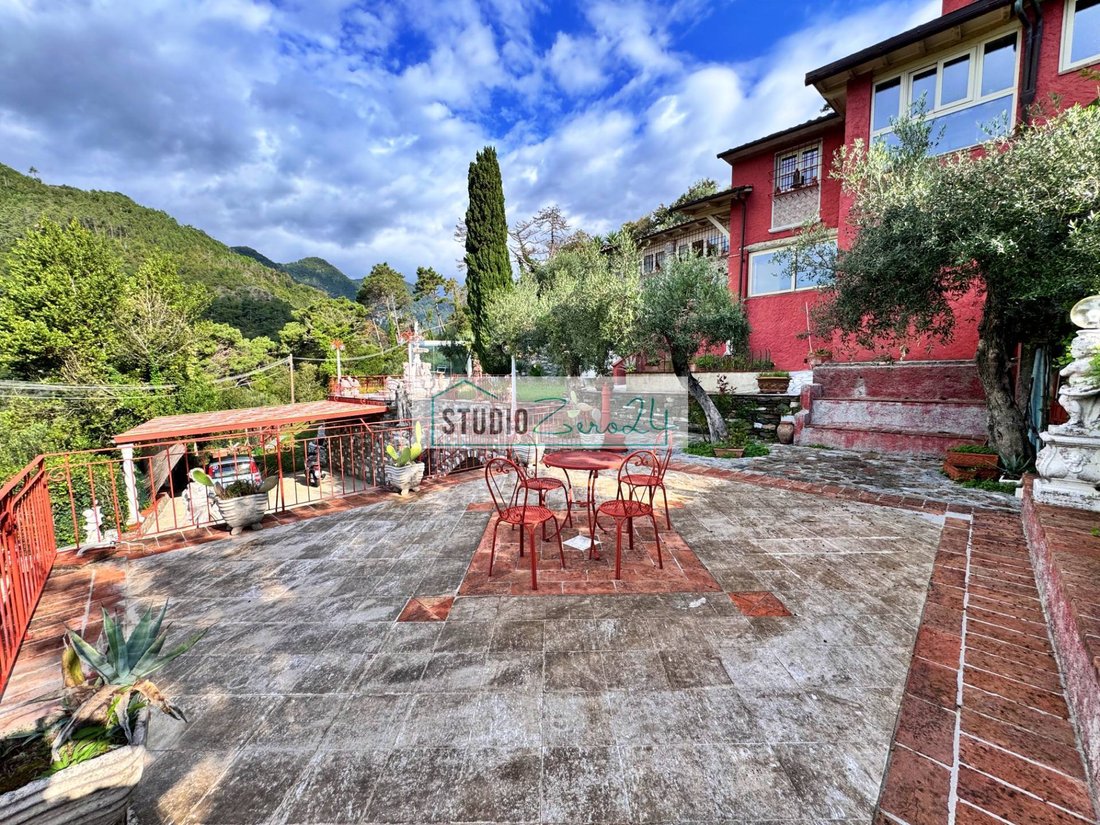 Villa in Seravezza, Tuscany, Italy 2 - 16417934
