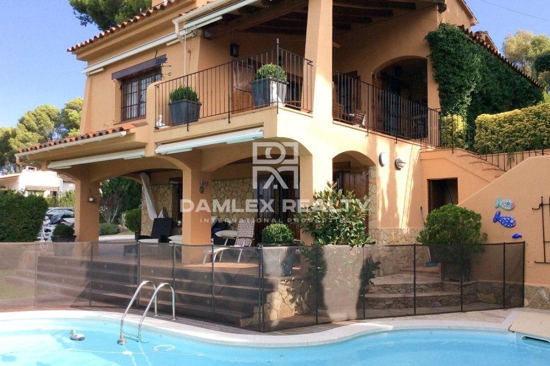 House in Tamariu, Palafrugell, Spain 1 - 16459360