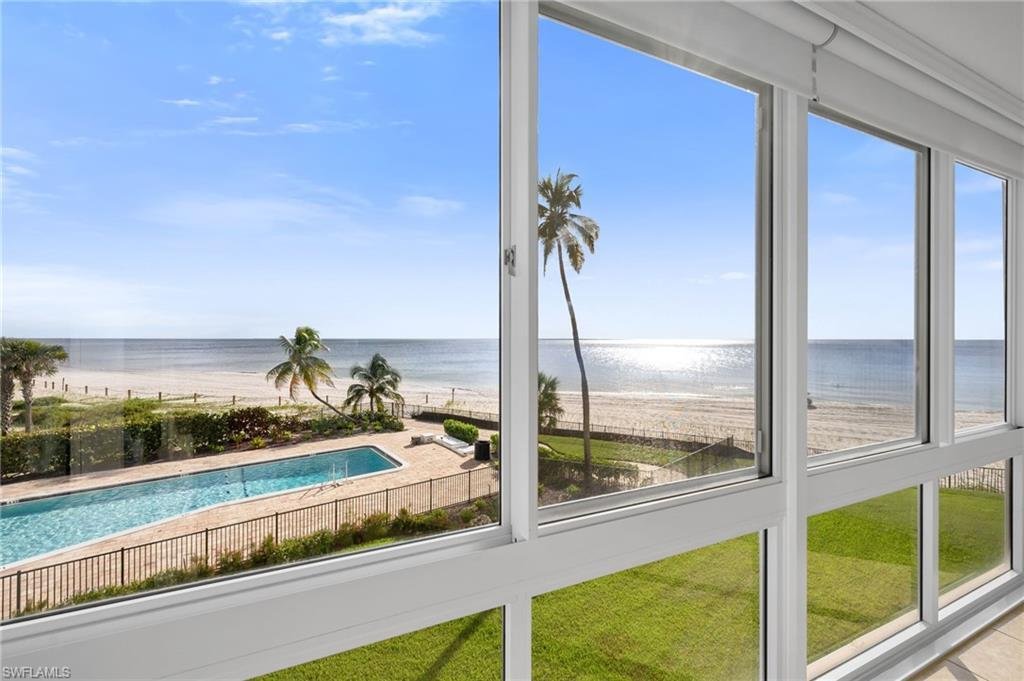 Co Op in Naples, Florida, United States 1 - 16419504