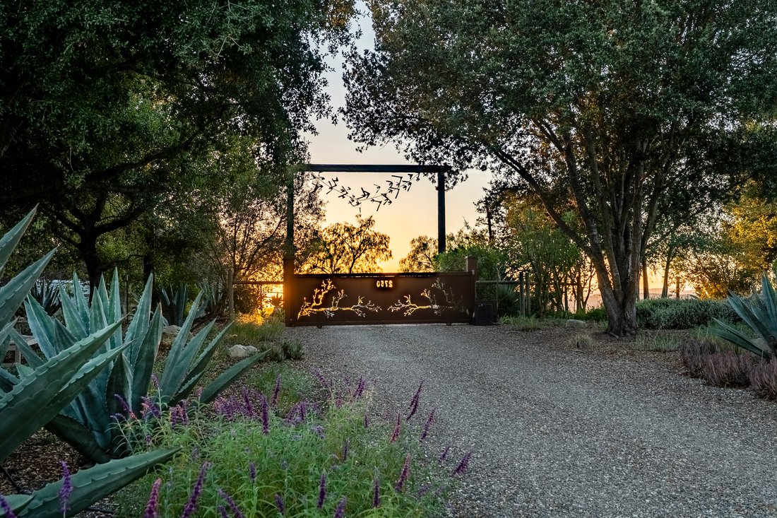 House in Los Olivos, California, United States 2 - 16416580