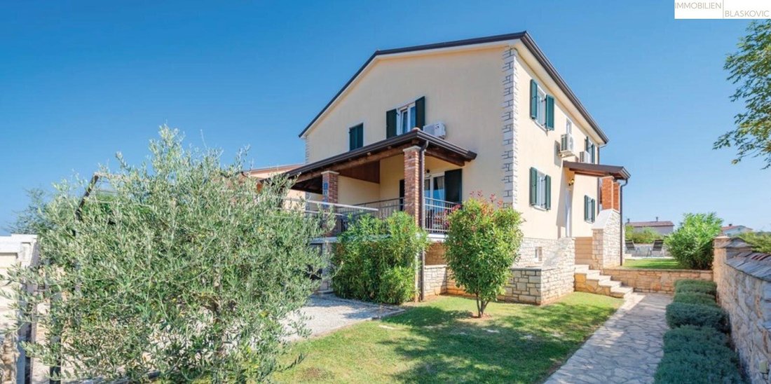 House in Umag, Istria County, Croatia 1 - 16427904