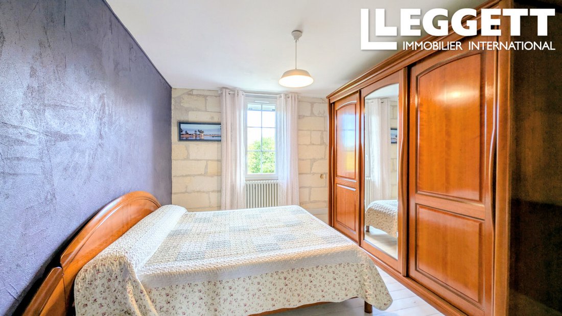 House in Saint-Denis-de-Pile, Nouvelle-Aquitaine, France 5 - 16457089
