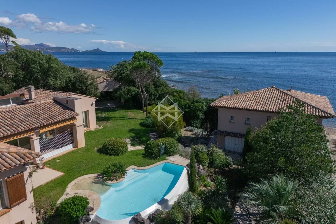 Villa in Frejus, Provence-Alpes-Côte d'Azur, France 4 - 16453830