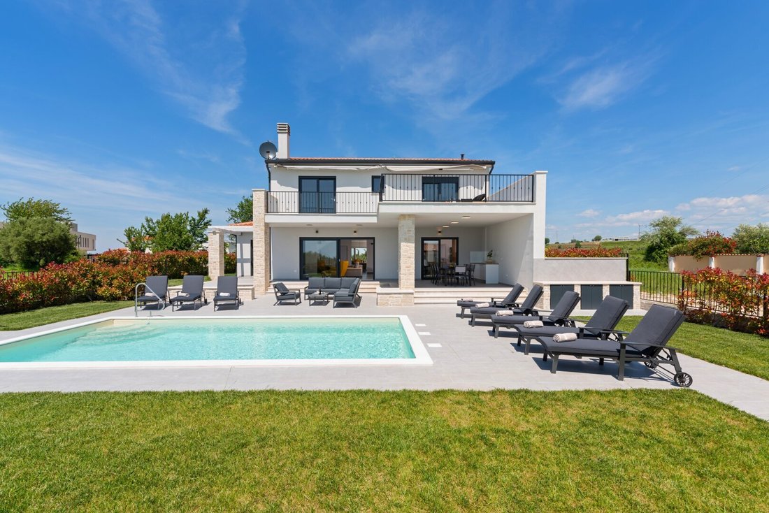 Villa in Brtonigla, Istria County, Croatia 4 - 16430895