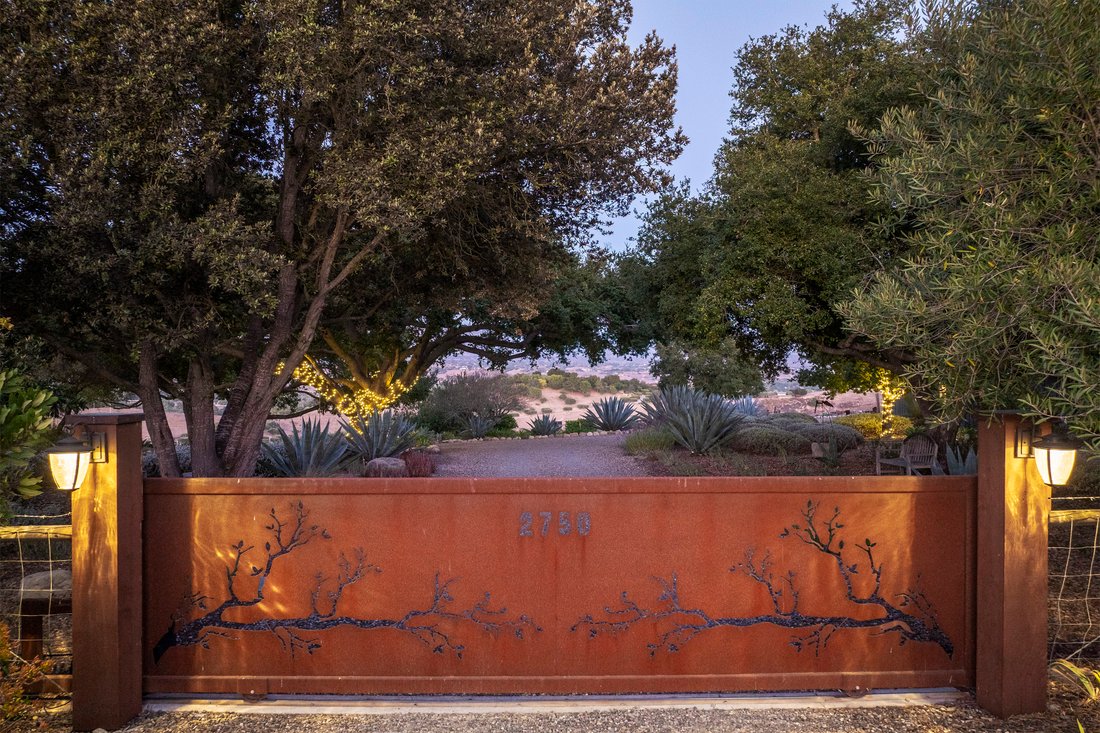 House in Los Olivos, California, United States 3 - 16416580