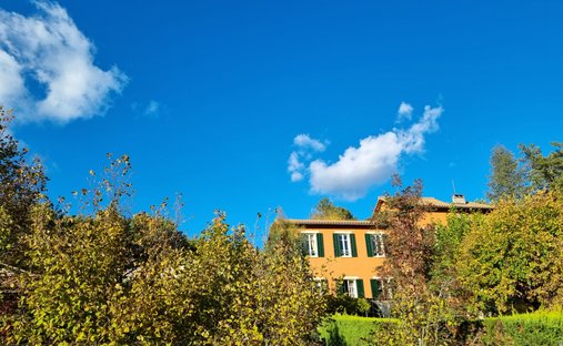 Castle for Sale in Sisteron, Provence-Alpes-Côte d'Azur, France