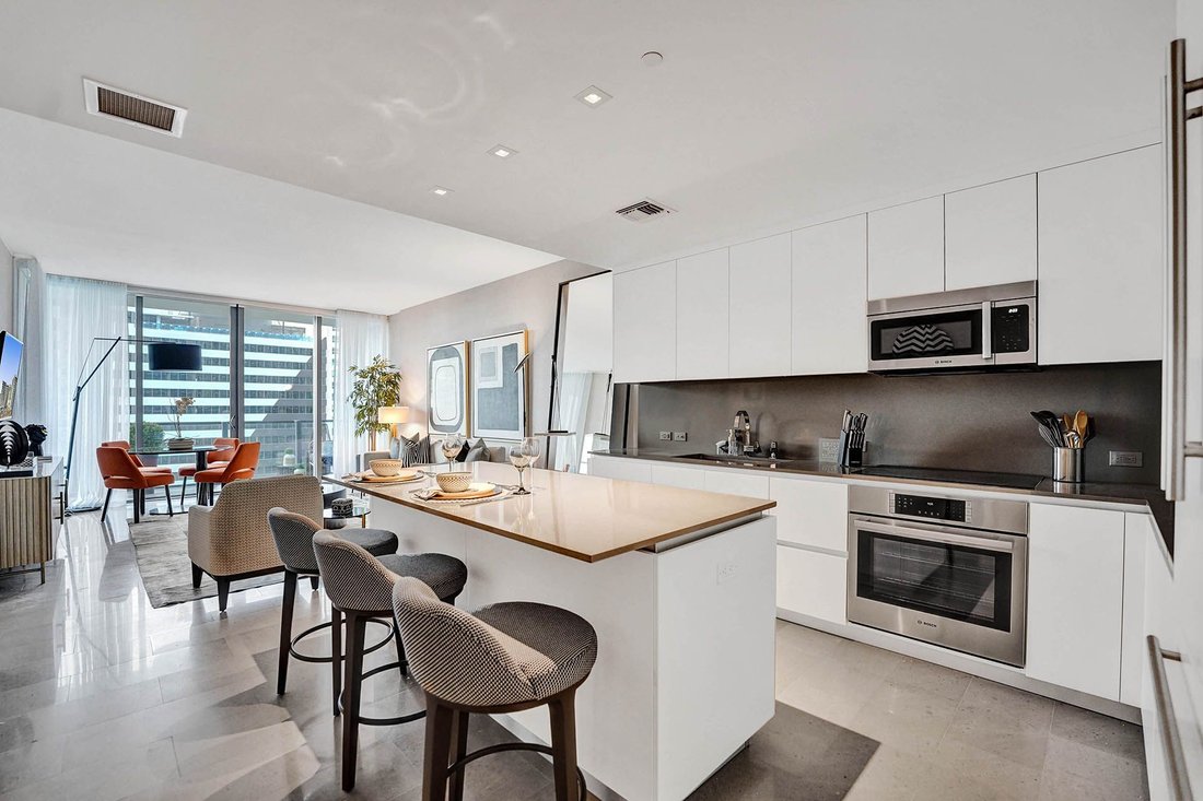 Condo in Miami, Florida, United States 4 - 16420529