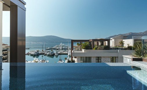 Penthouse in Tivat, Tivat Municipality, Montenegro 1