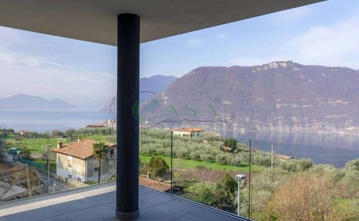 Apartment in Sale Marasino, Lombardy, Italy 1