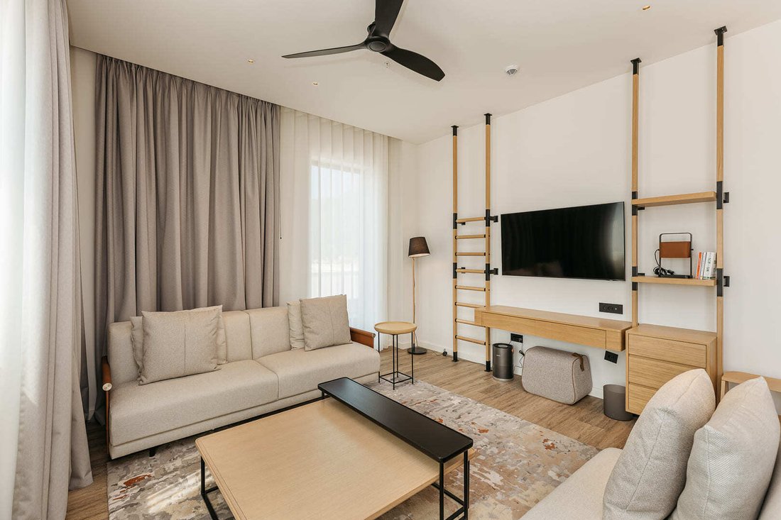 Penthouse in Tivat, Tivat Municipality, Montenegro 2 - 16420772