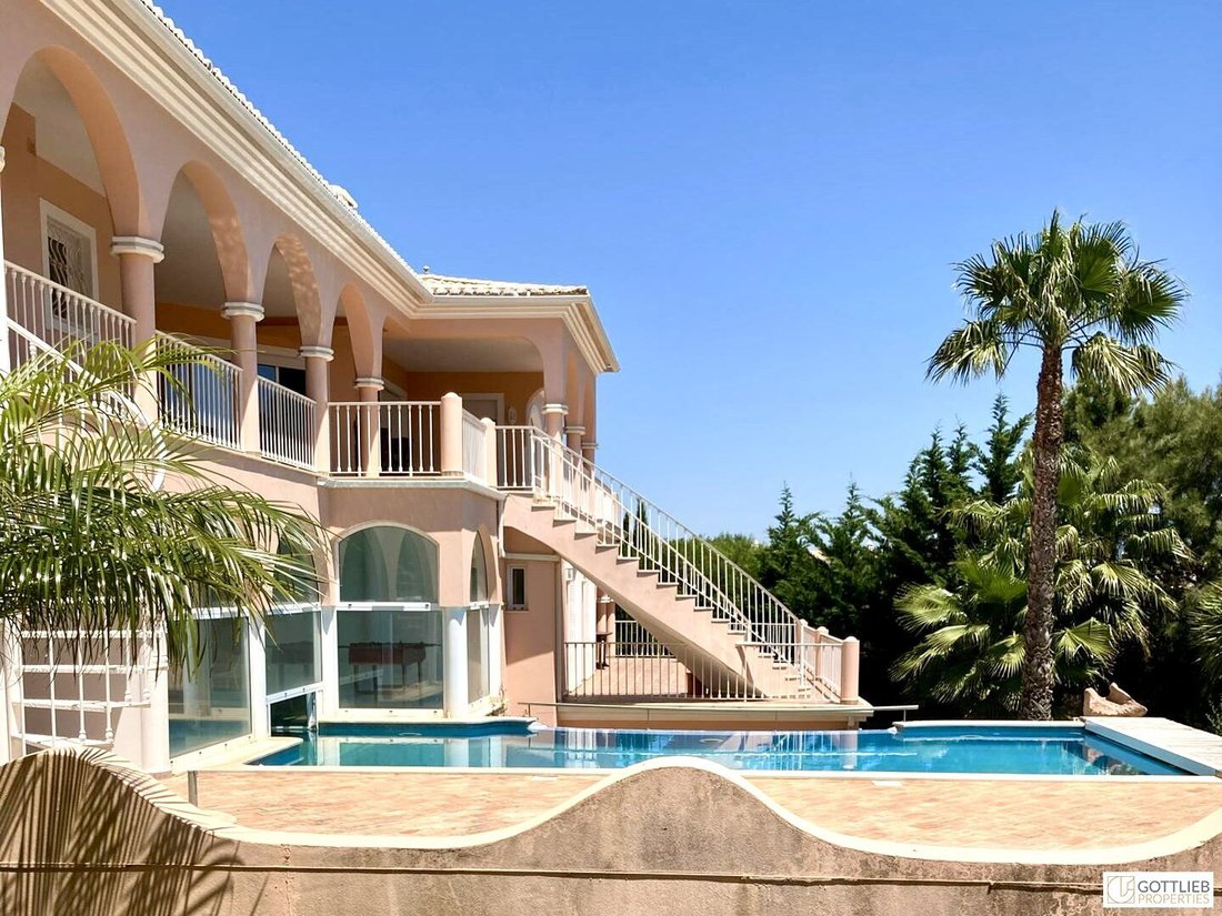 Villa in Praia da Luz, Algarve, Portugal 1 - 16424048