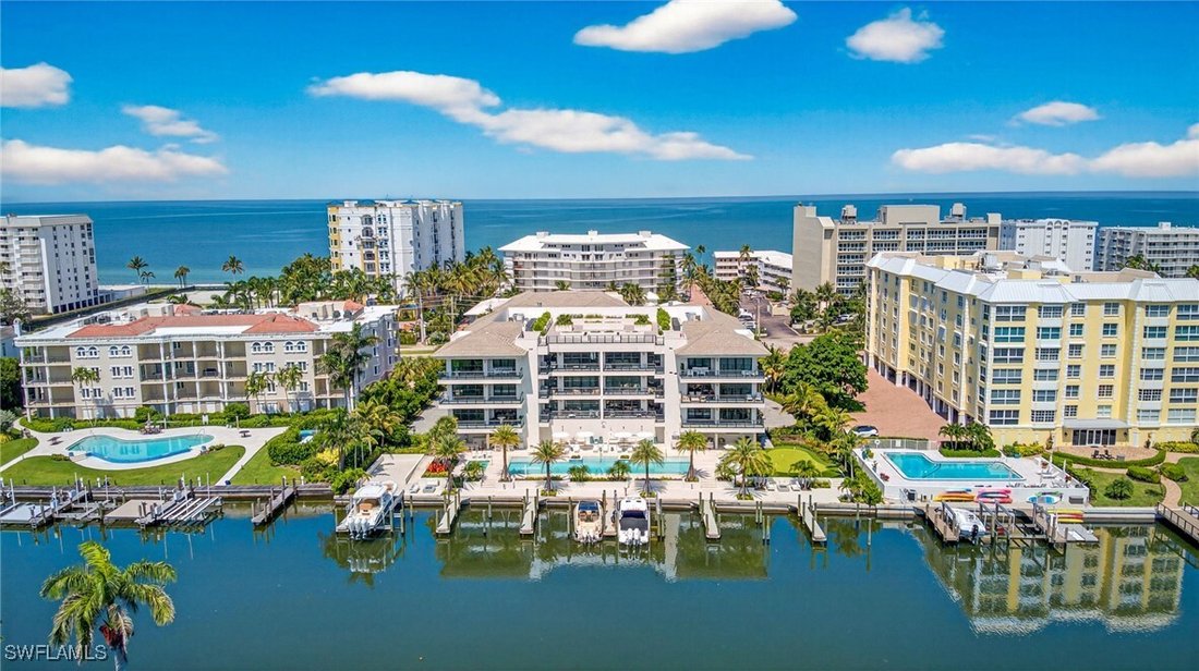 Condo in Naples, Florida, United States 2 - 16234467