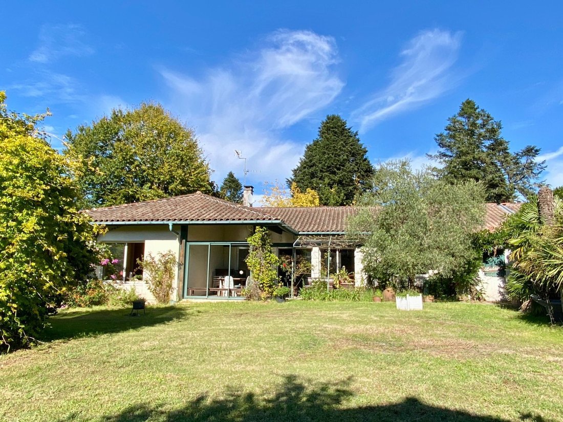 House in Seignosse, Nouvelle-Aquitaine, France 1 - 16419059