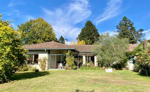 House in Seignosse, Nouvelle-Aquitaine, France 1