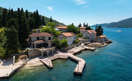 Villa a Rose, Lustizza, Montenegro 1