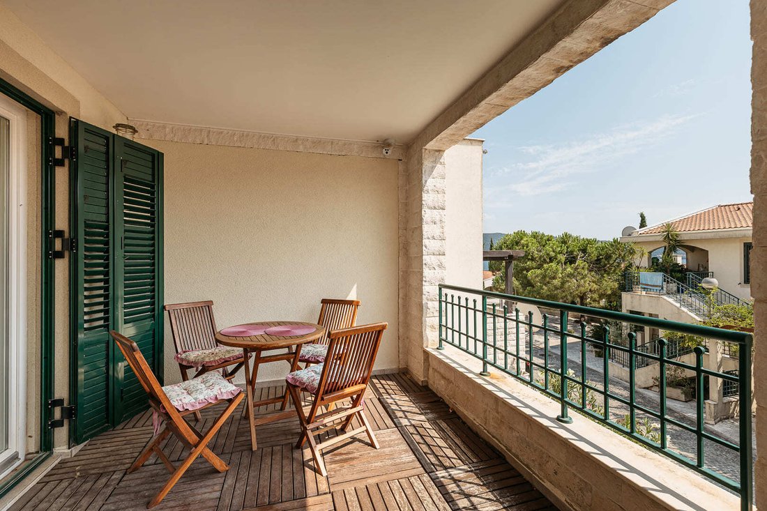 Apartment in Herceg Novi, Herceg Novi Municipality, Montenegro 5 - 16452948